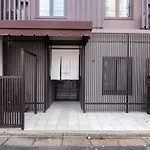 Gion Higashi House
